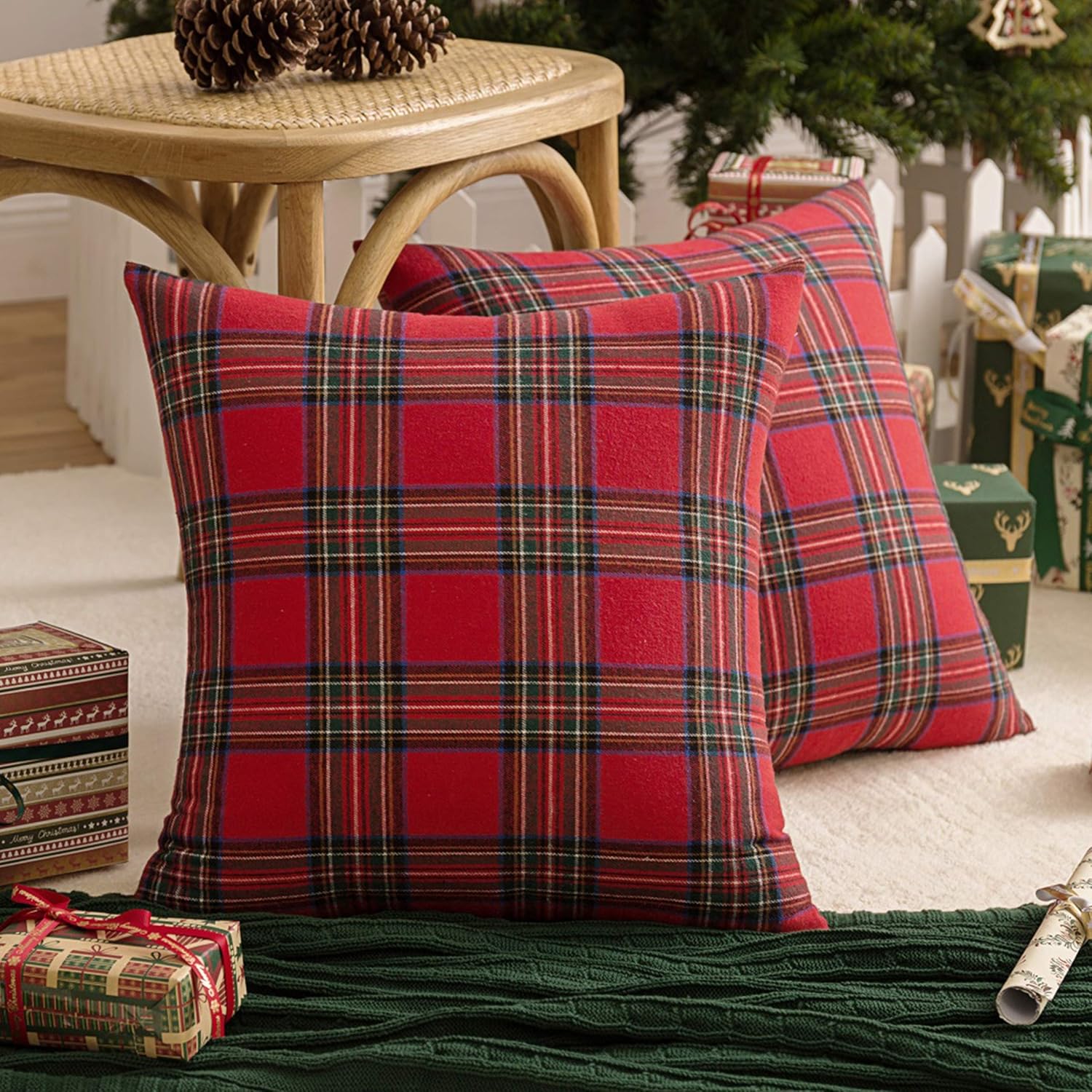 AQOTHES Christmas Plaid Decorative Throw Pillow Covers Red 20×20 Inches | Pack of 2, Scottish Tartan Cushion Case, Farmhouse Home Holiday Decor, Buffalo Check, Sofa Couch Bed Decorative Pillow Case