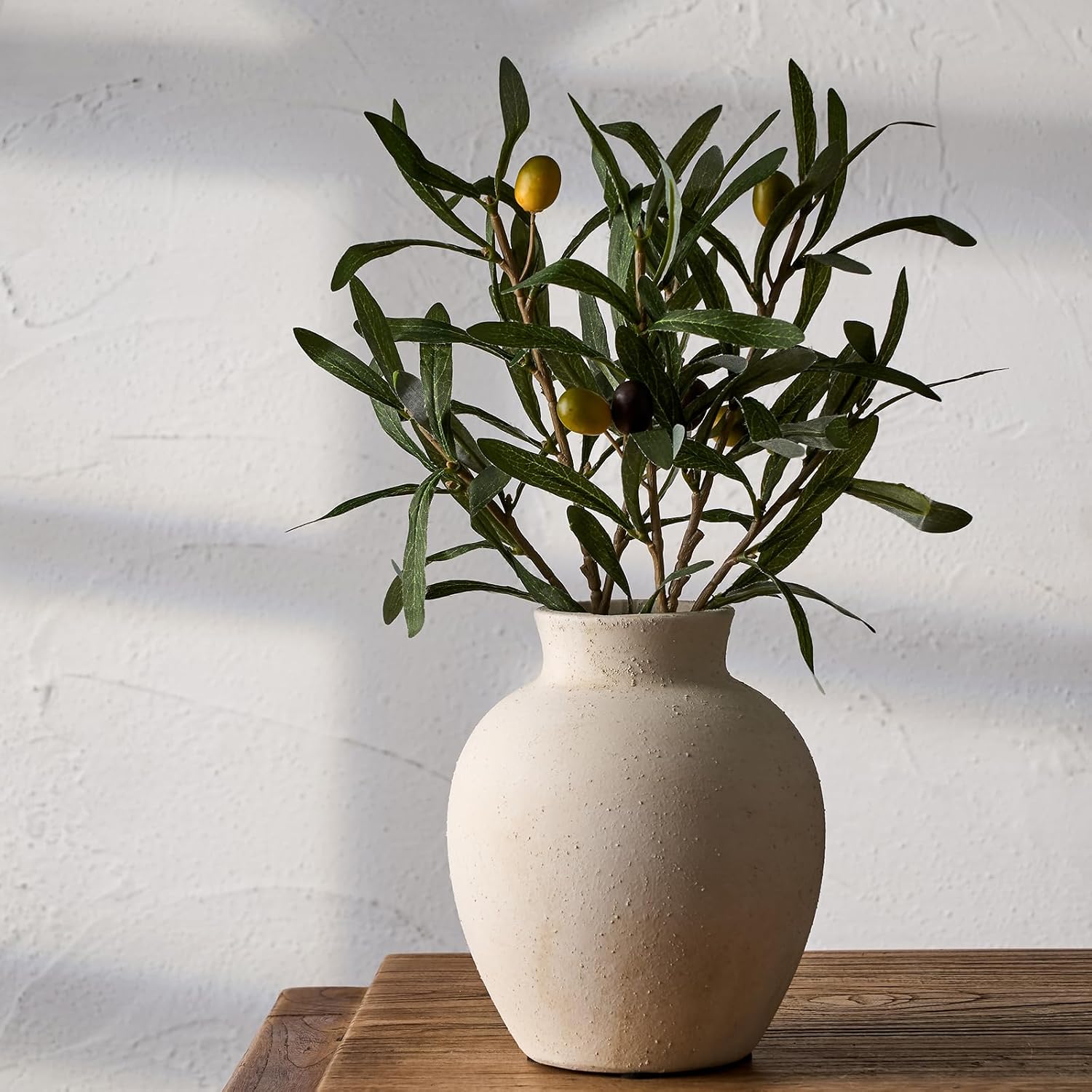 SIDUCAL Ceramic Decorative Flower Vase | 6 Inch Pottery Rustic Farmhouse Boho Vase for Home Decor, Table, Living Room, Bathroom, Shelf, Mantel Decoration, Wedding, White
