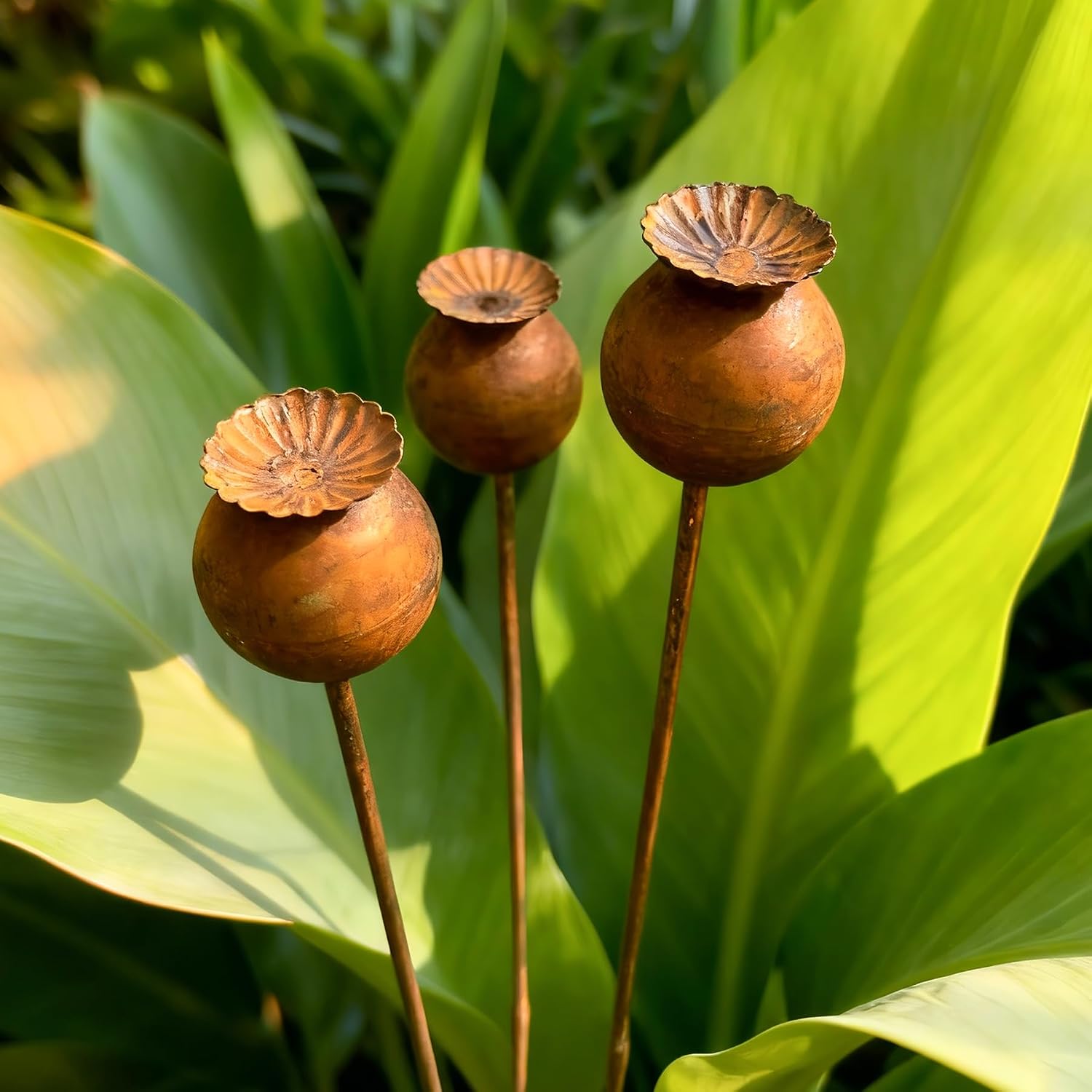 Metal Flowers for Outside – 3PCS Decorative Garden Stakes, Flower Bed Decorations Outdoor, Metal Garden Yard Art Sculpture for Lawn Porch Pathway Patio