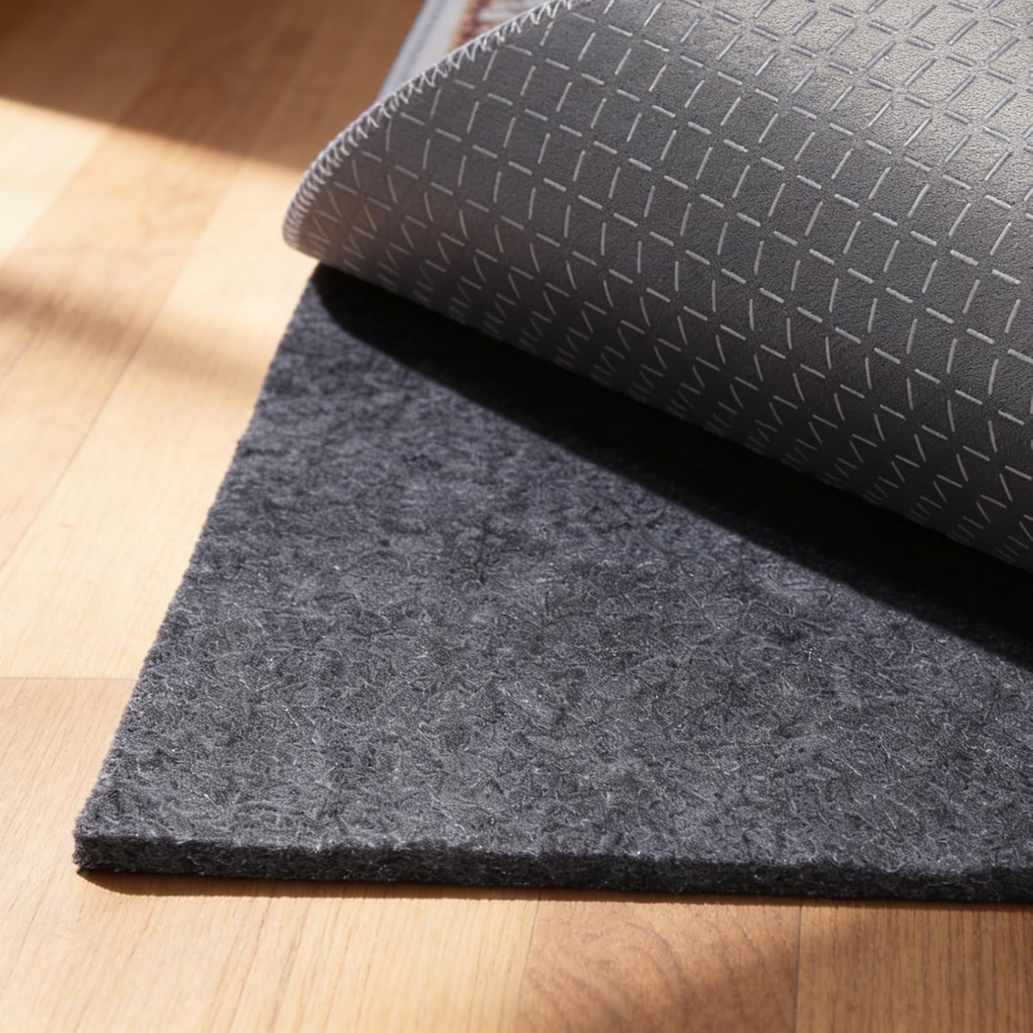 Non-Slip Rug Pad 5′ x 7′ – Felt & Rubber Underlay in Dark Gray, Waterproof & Grippy for Hardwood, Tile, Laminate Floors, Prevents Slipping & Bunching