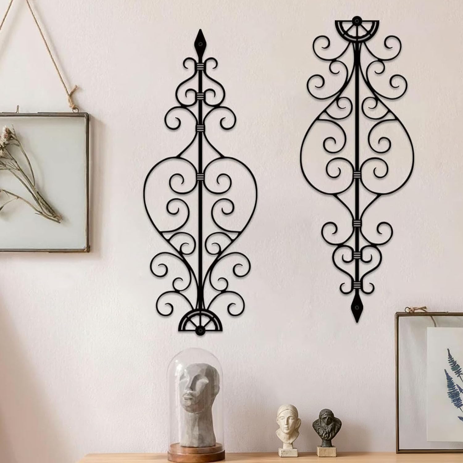 ruelen Metal Scroll Wall Decor Rustic Iron Wall Medallion Small Traditional Metal Scroll Wall Art for Home Living Room Front Porch Above Door Hallway Entryway Decoration(33.4X6.3″,Separated into two pieces, assembly required)