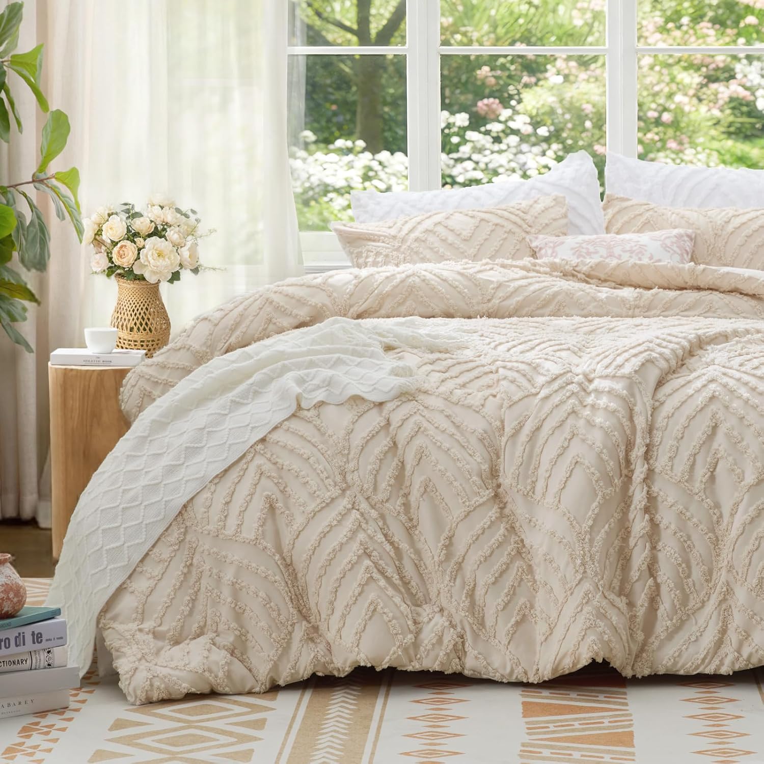 BEDELITE Boho Comforter Set Queen – Tufted Boho Bedding Set, Cream Beige | Soft & Lightweight Comforter for All Seasons, Jacquard Farmhouse Bedding with 2 Pillowcases