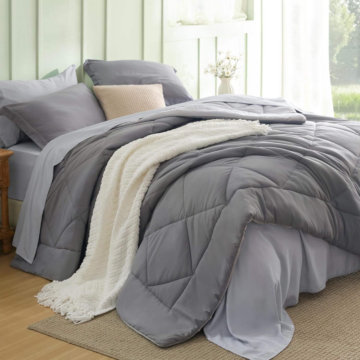 Bedsure Queen Comforter Set with Sheets – 7 Pieces Reversible Grey Bed in a Bag Queen, Eazy Care Queen Bedding Sets for All Seasons with 1 Flat & 1 Fitted Sheet, 2 Pillowcases and 2 Pillow Shams