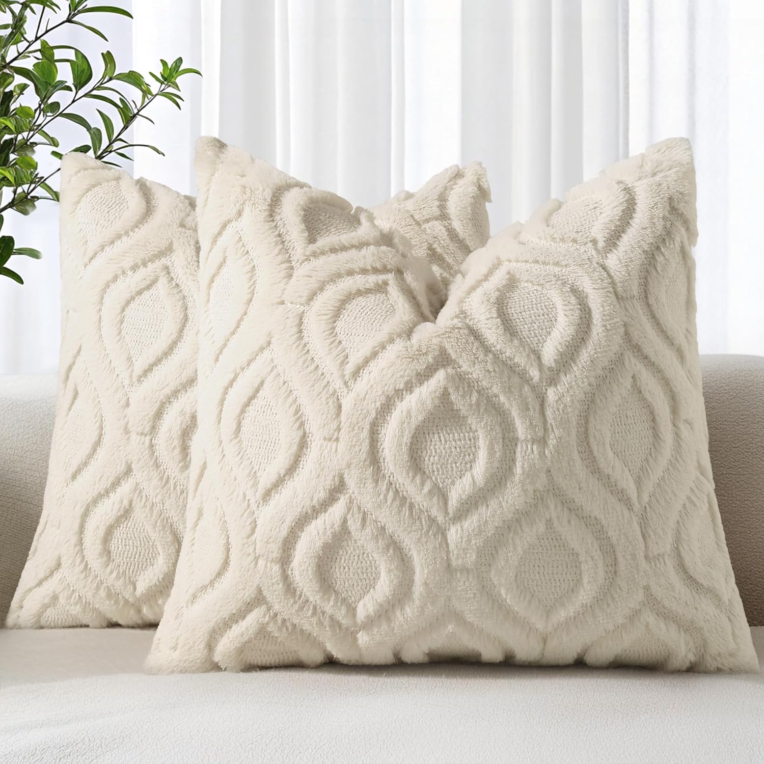 decorUhome Faux Fur Plush Soft Beige Throw Pillow Covers 18×18 Set of 2 | Wool Solid Fall Couch Pillow Covers, Accent Modern Farmhouse Neutral Decorative Square Pillow Cases for Sofa Bed Living Room