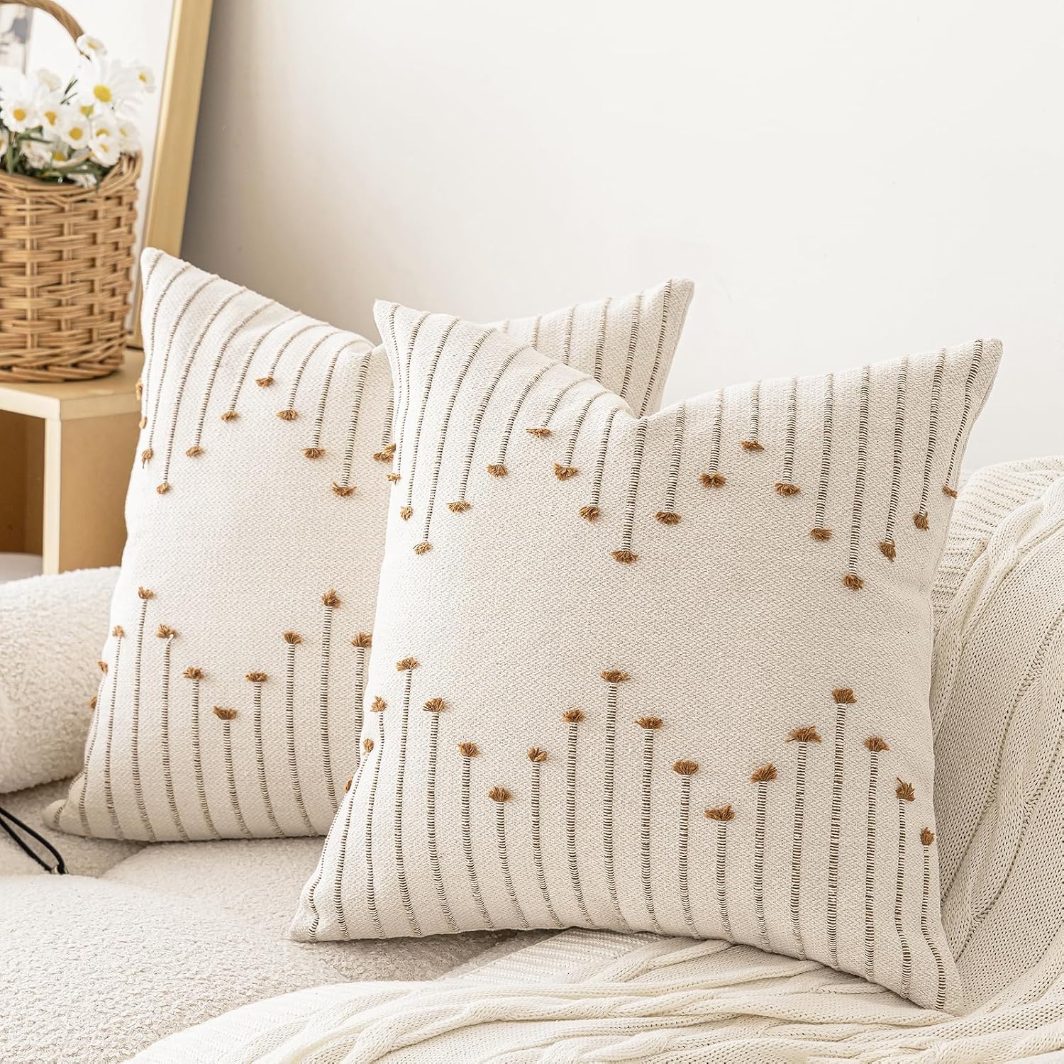 LILEPOY Boho Throw Pillow Covers 18×18 Farmhouse Decorative Pillow case | Decorative Outdoor Pillow Covers Set of 2 Neutral Cushion Case Farmhouse Pillowcase for Couch, Living Room,Beige and Brown