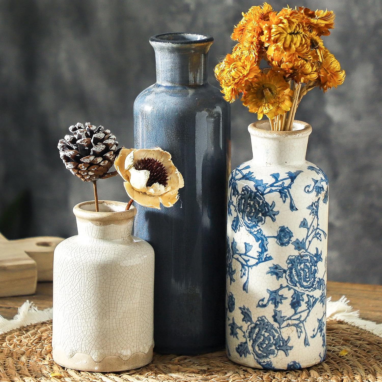 ooit Ceramic Vintage Vases Set of 3, Blue and White Flower Decorative Vase Chinoiserie Decor Rustic Farmhouse Retro Floral Vases for Table Bookshelf Mantel Kitchen Living Room Office