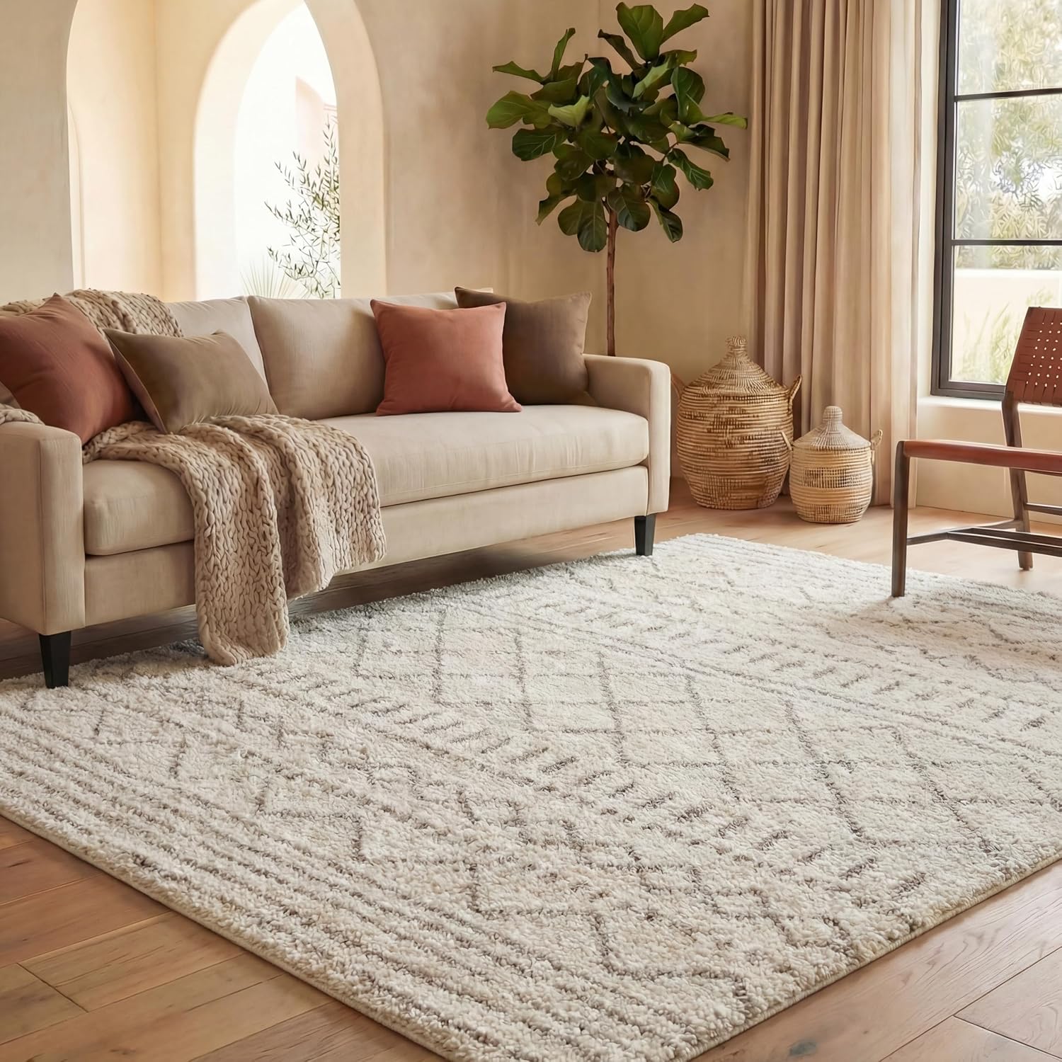 SAFAVIEH Area Rug 8×10 – Arizona Shag Collection – Large – Ivory & Beige, Moroccan Boho Design, Non-Shedding & Easy to Clean, Ideal for Living Room, Bedroom, Dining Space (ASG741A)
