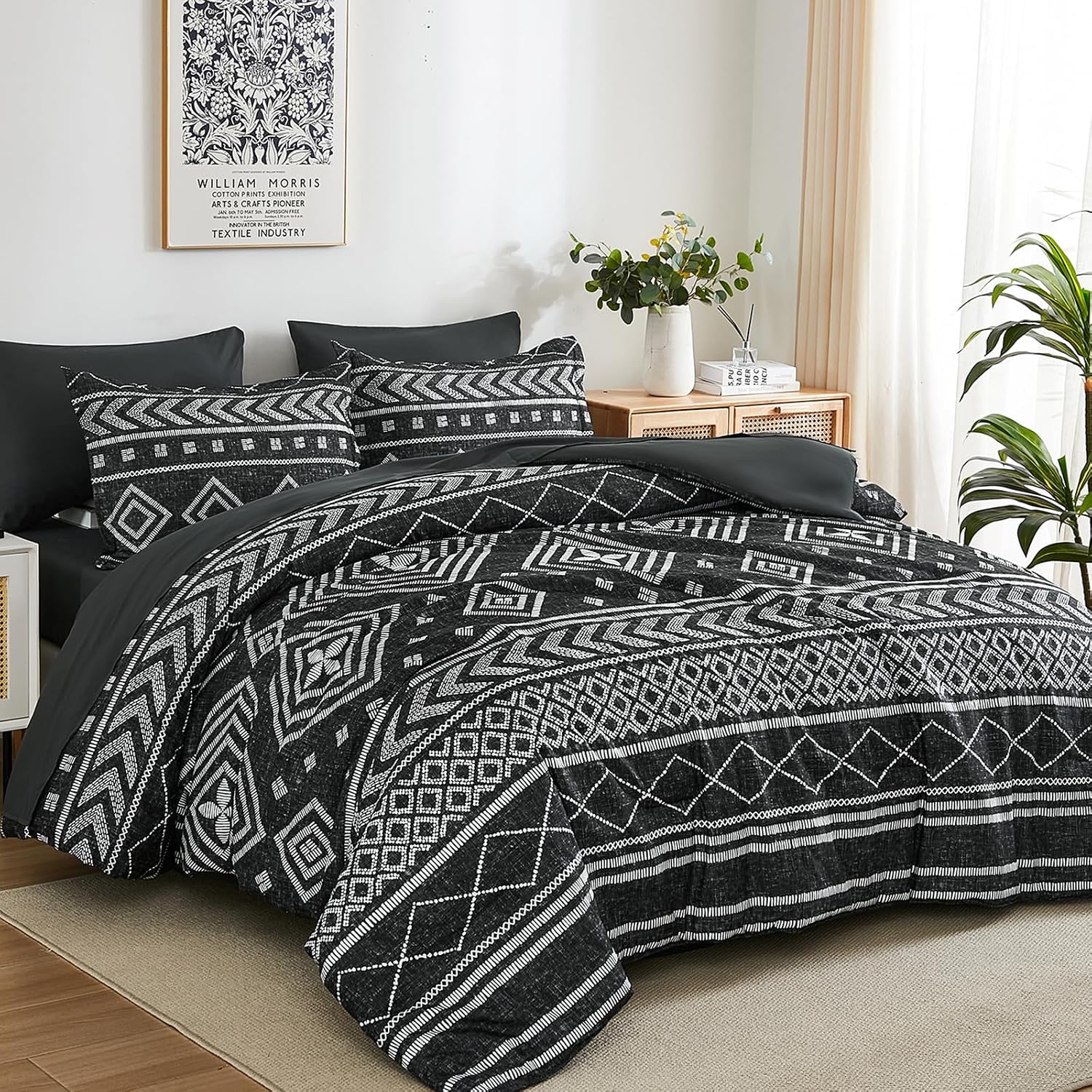 Yiran Queen Comforter Set, 7 Pieces Black Reversible Bedding Set, Boho Aztec Bed in A Bag, Lightweight Soft Bed Comforter Set with Sheets, Pillowcases & Shams