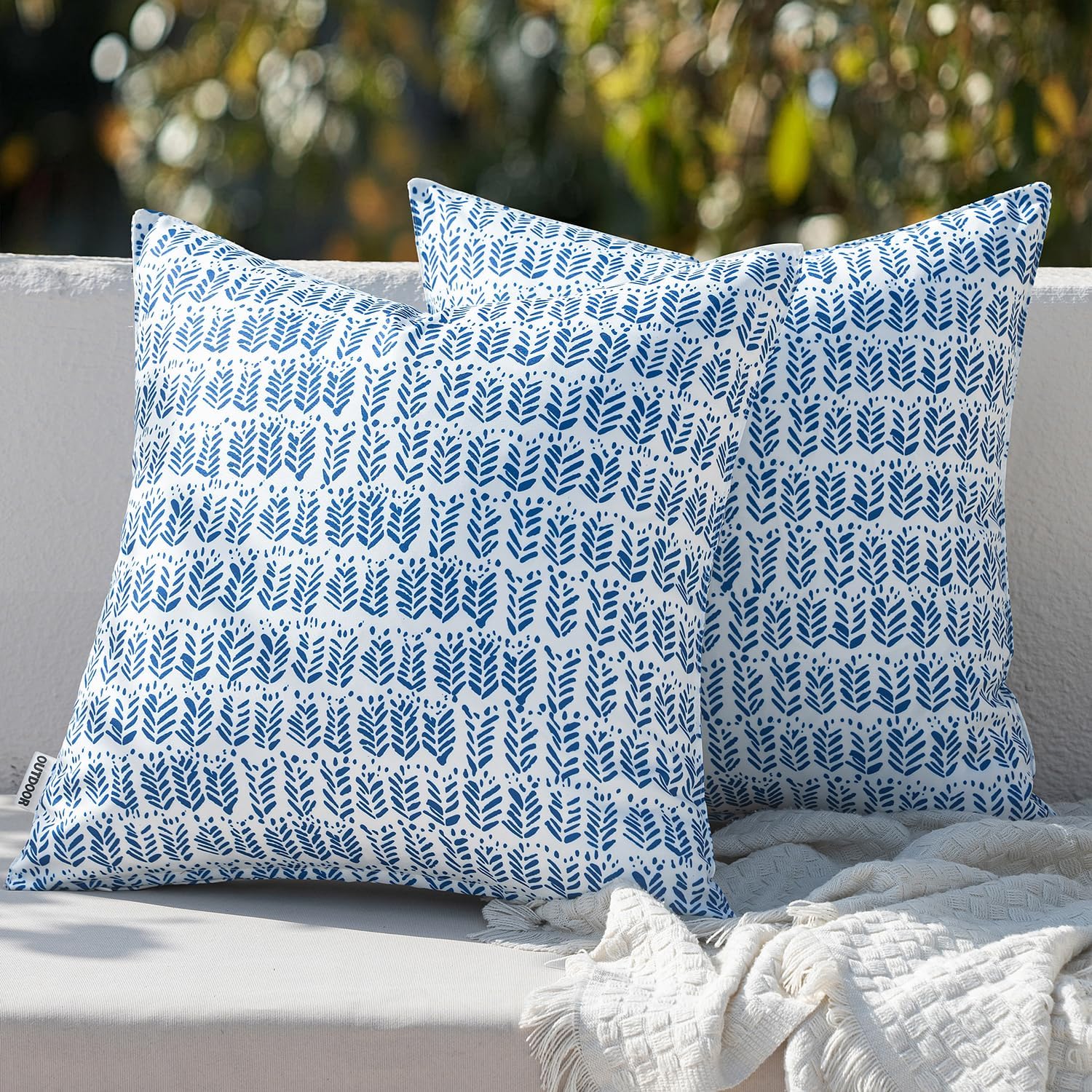 MIULEE Outdoor Pillows with Inserts Set of 2 Patio Waterproof Fade Resistant Fluffy Throw Pillows Decorative Garden Spring Natural Accent Leaves Cushion for Home Sofa Decor 18×18 Inch Royal Blue